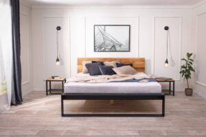 Železná posteľ Tara 180x200 v kombinácii dubového masívu a kovu (viac variantov rozmerov)