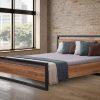 Masívna posteľ 160×200 Olivia v kombinácii dubového dreva a kovu