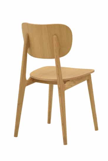 Jídelní židle Verde zaujme elegantním designem na první pohled a stane  nepostradatelným kouskem nábytku ve Vašem domově.
