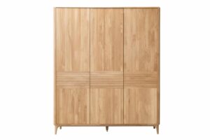 Dubová masivní skříň do ložnice Stockholm 2 přináší do interiéru nadčasovou eleganci a přírodní vzhled, který snadno ladí s různými styly. Díky kvalitnímu zpracování a odolnému materiálu nabízí skříň dlouhou životnost.