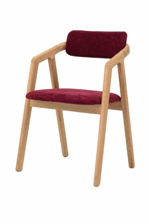 Dubová stolička Aksel s červeným polstrovaním kombinuje prírodnú eleganciu, moderný dizajn a pohodlie. Červený poťah dodáva stoličke výrazný a štýlový vzhľad a premení každý priestor na útulné a osobité miesto. Ergonomické operadlo a pohodlné opierky na ruky zaisťujú komfort aj pri dlhšom sedení, či už doma alebo v komerčných priestoroch.